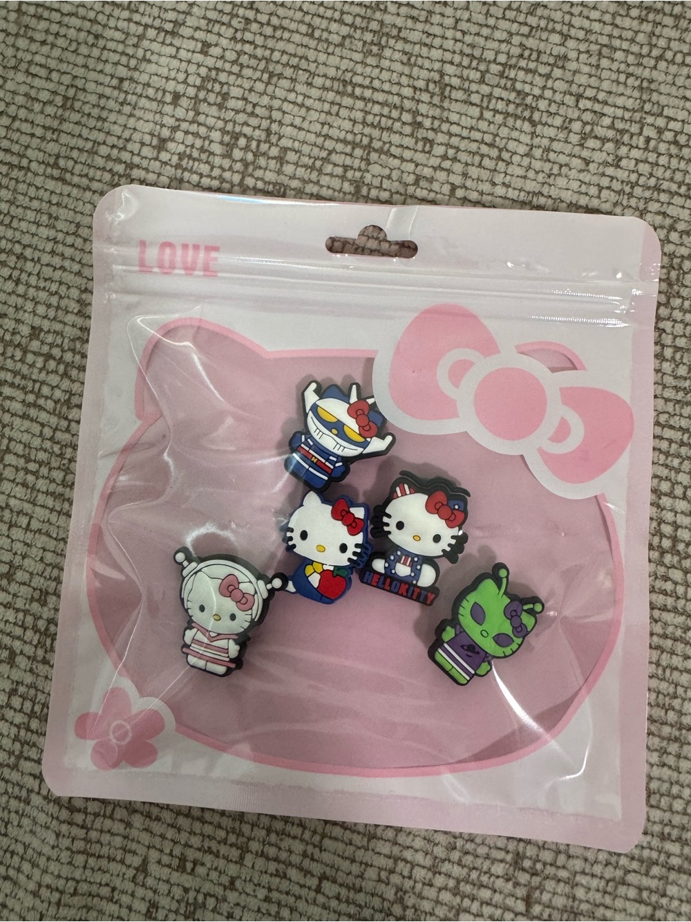 Hello Kitty Character croc charm Set - Pink Packaging